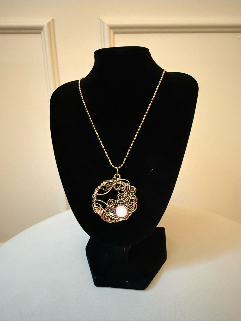 Vintage Gold/Copper Wirework Pendant Necklace with White Stone